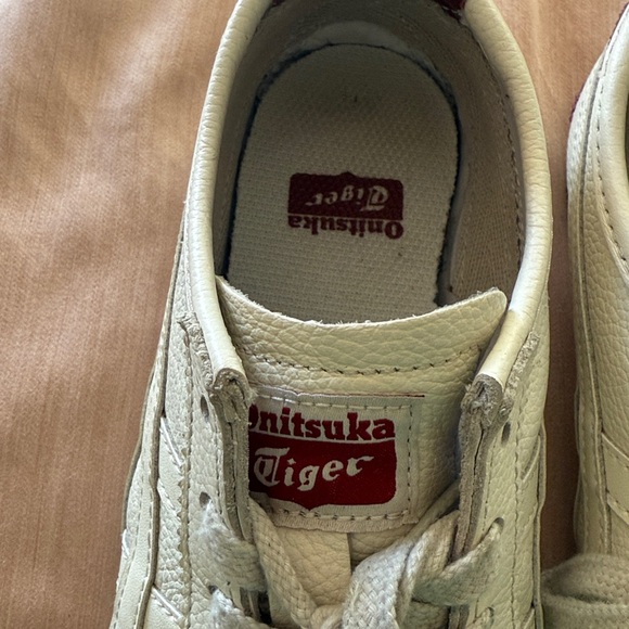 Onitsuka Tiger MEXICO 66 Low-top Sneakers for Women - Picture 3 of 11